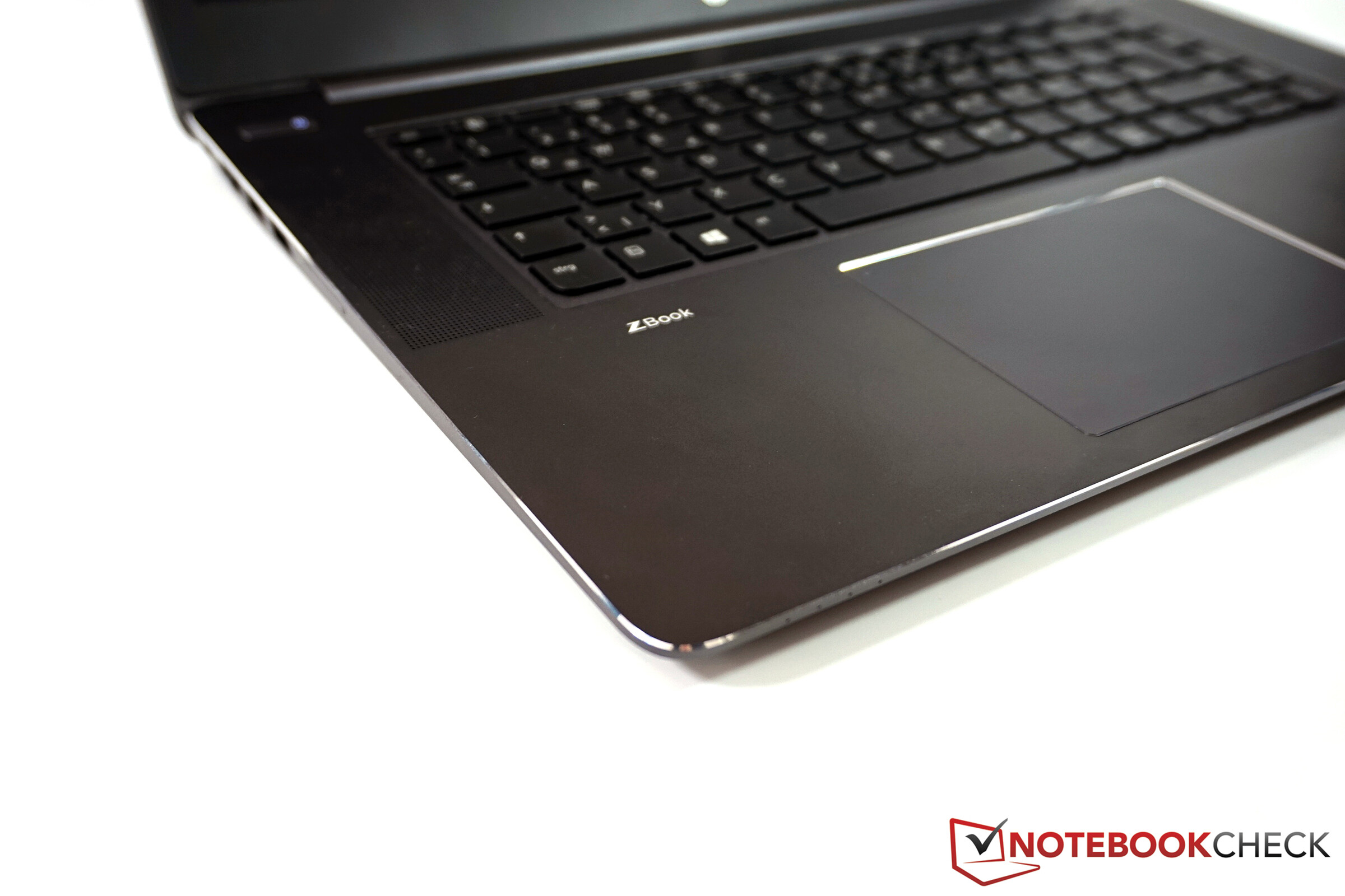 لپ تاپ اچ پی 15 استودیو جی 3 HP 15 studio g3